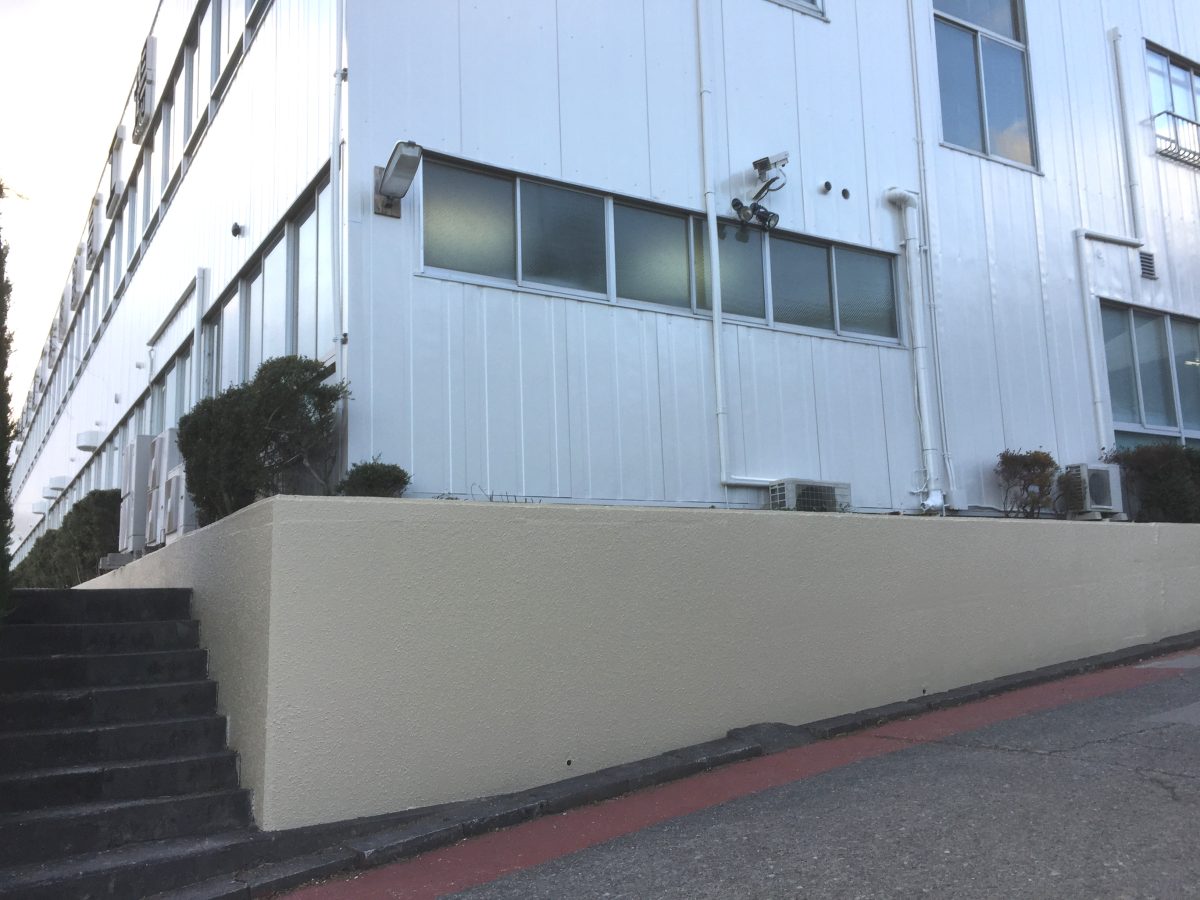 【松阪市 M社様】工場外壁塗装・外構塀門扉塗装 | 外壁塗装
